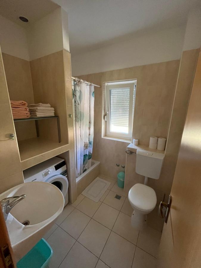 אומיס Oasis Of Peace Apartment מראה חיצוני תמונה
