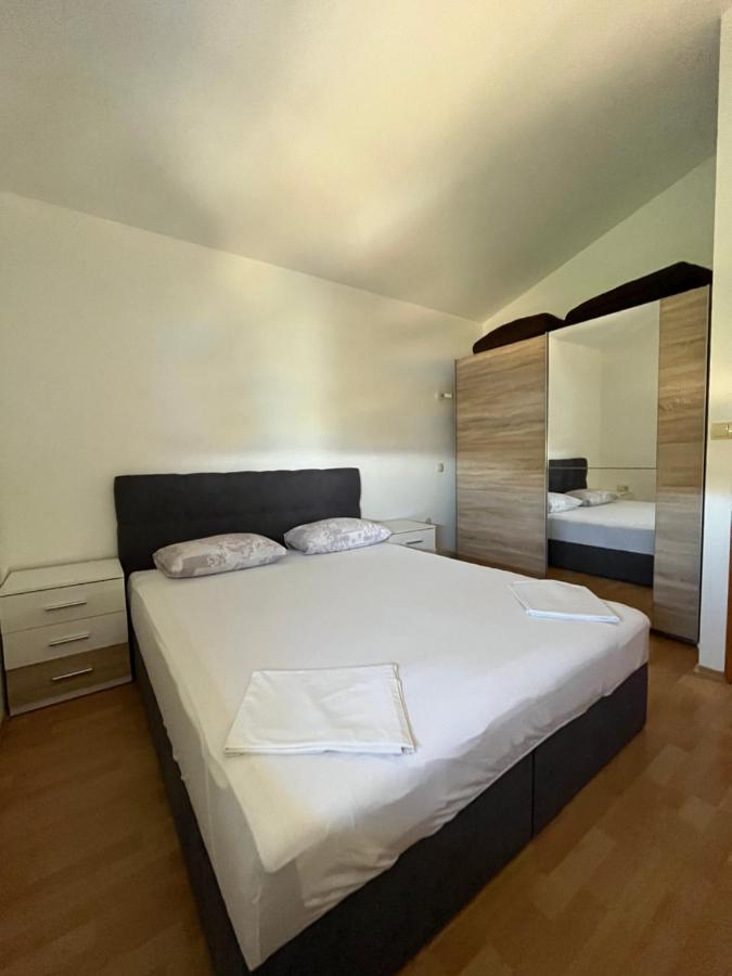 אומיס Oasis Of Peace Apartment מראה חיצוני תמונה