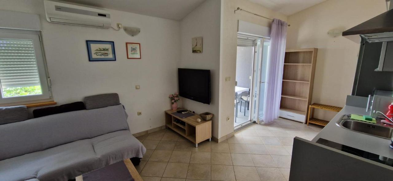 אומיס Oasis Of Peace Apartment מראה חיצוני תמונה