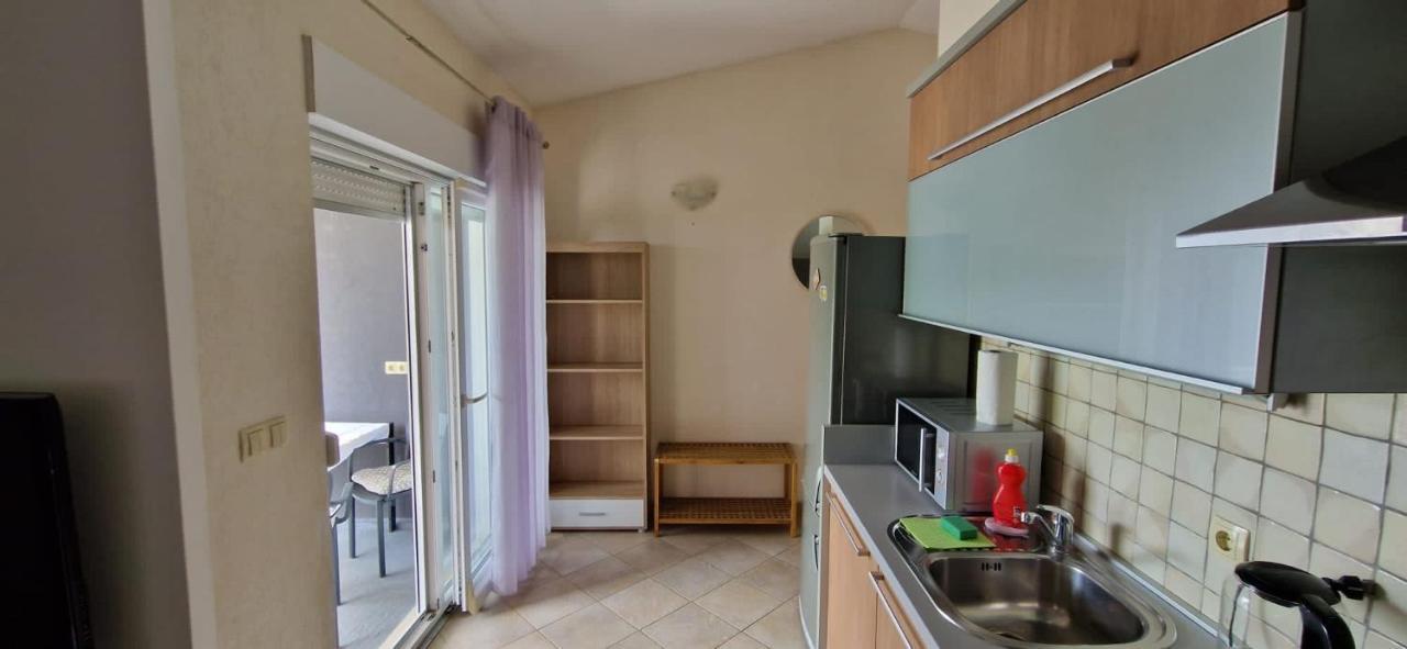 אומיס Oasis Of Peace Apartment מראה חיצוני תמונה