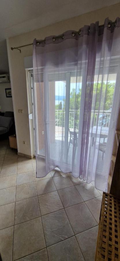 אומיס Oasis Of Peace Apartment מראה חיצוני תמונה