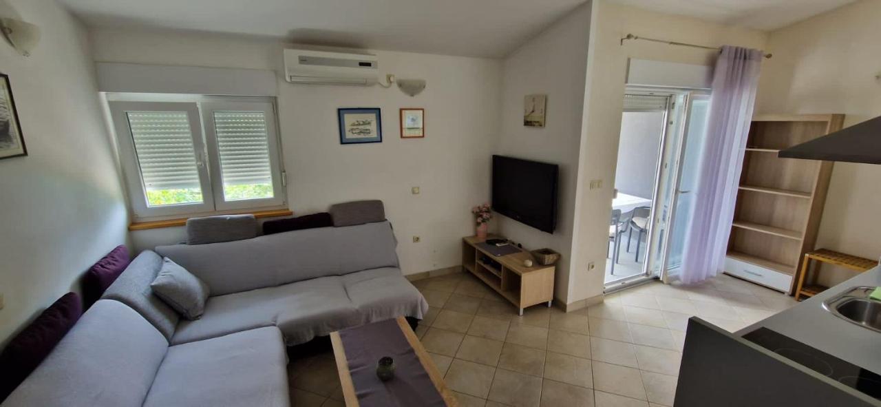 אומיס Oasis Of Peace Apartment מראה חיצוני תמונה
