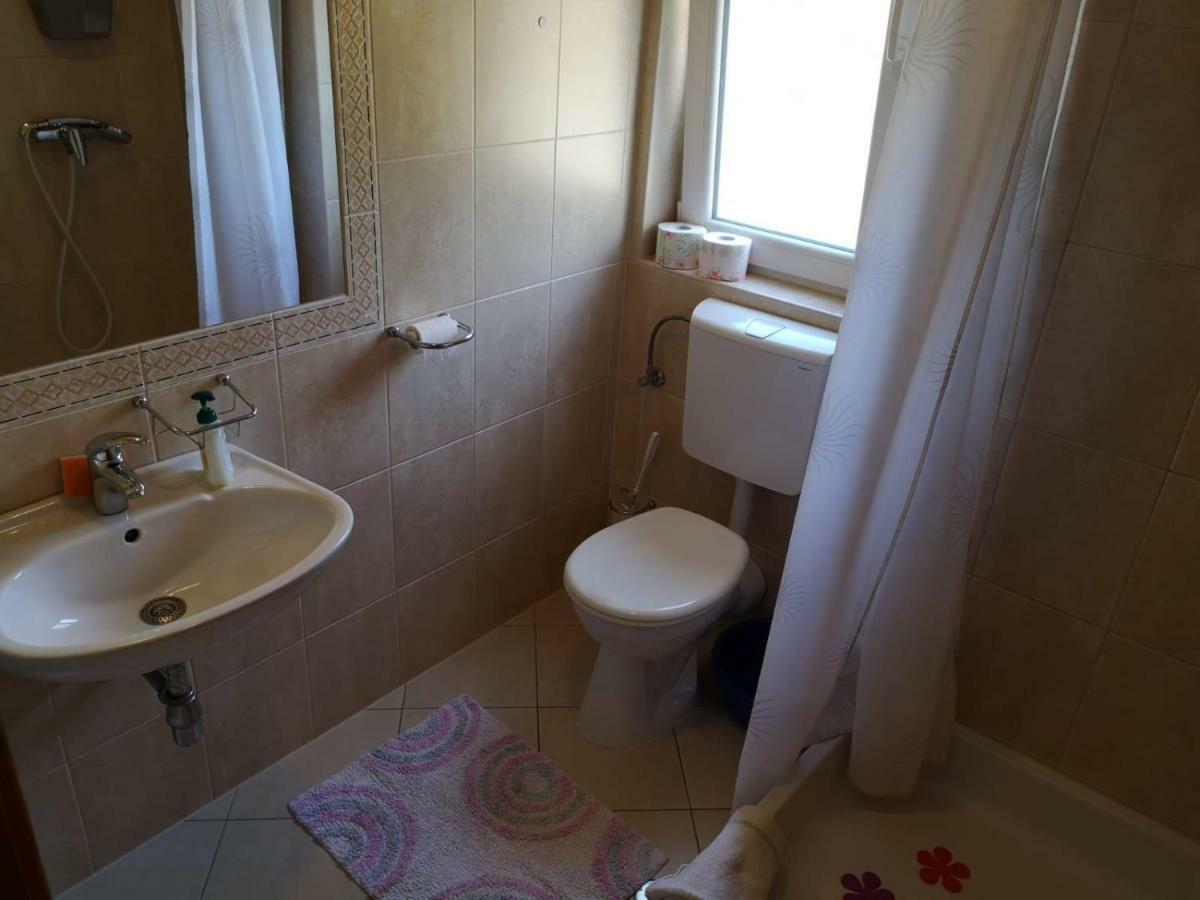 אומיס Oasis Of Peace Apartment מראה חיצוני תמונה