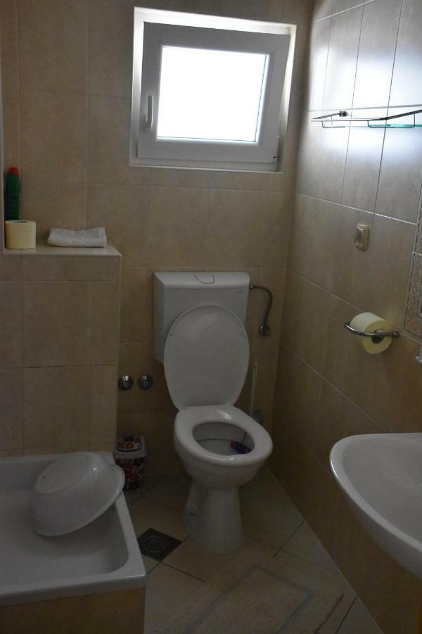 אומיס Oasis Of Peace Apartment מראה חיצוני תמונה