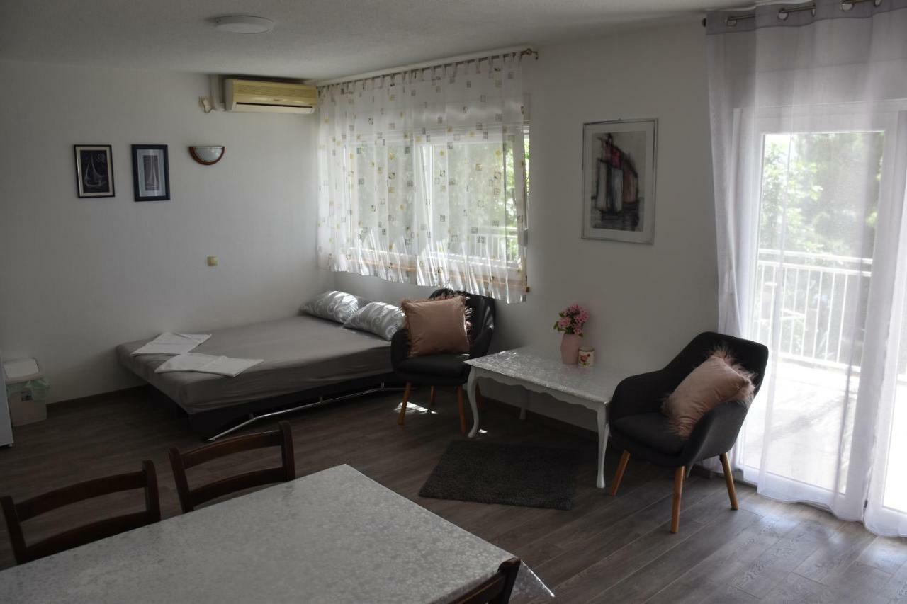 אומיס Oasis Of Peace Apartment מראה חיצוני תמונה